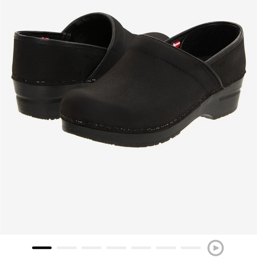 NWB Sanita Black Clogs with Textured Leather, EU size 39